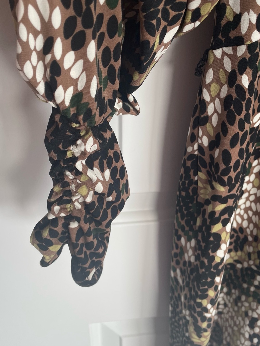 Laundry By Shelli Segal Olive, Brown & White Print Wrap Dress - Picture 5 of 5